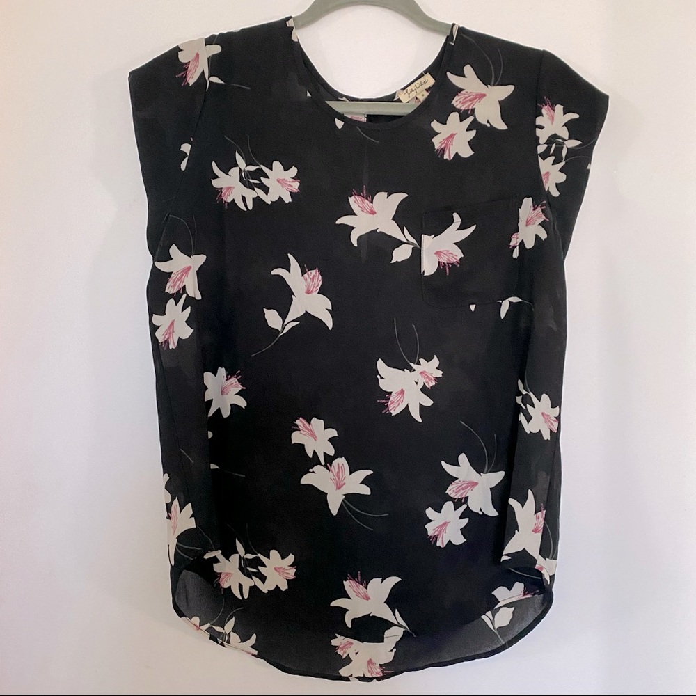 Black floral top
